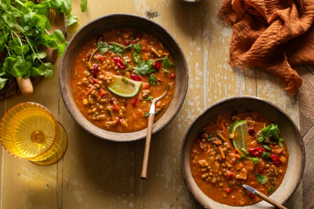 sopa de lentejas como receta de otoño